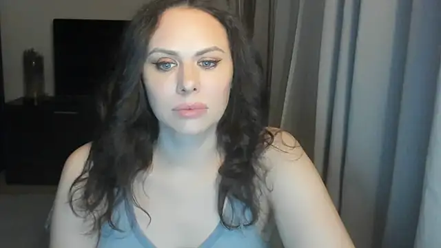 MollyCheiz online show from 14, 4, 2026