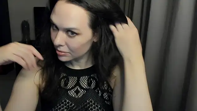 Snapshot of MollyCheiz chatting on 11, 7, 2026 MollyCheiz online show from 11, 7, 2026