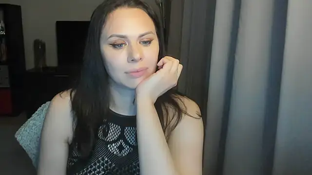 MollyCheiz online show from 9, 3, 2026