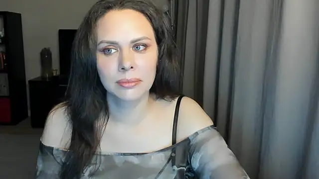 Snapshot of MollyCheiz chatting on 18, 7, 2026 MollyCheiz online show from 18, 7, 2026