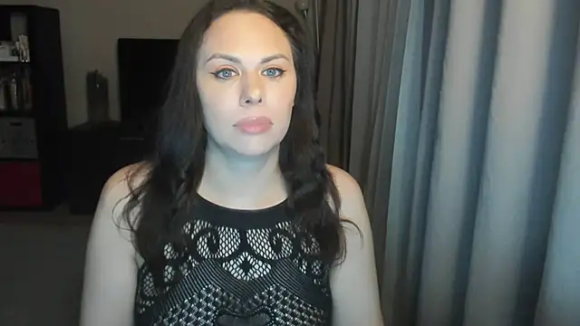 MollyCheiz online show from 12, 4, 2026