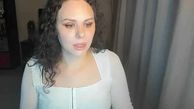 Snapshot of MollyCheiz chatting on 2, 7, 2026 MollyCheiz online show from 2, 7, 2026
