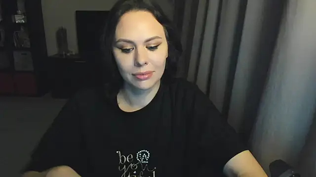 Snapshot of MollyCheiz chatting on 25, 9, 2025 MollyCheiz online show from 25, 9, 2025