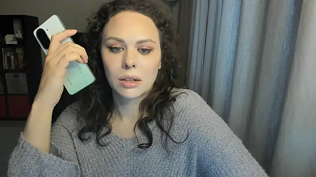 MollyCheiz online show from 31, 5, 2026