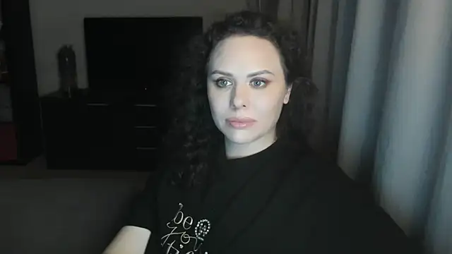 Snapshot of MollyCheiz chatting on 18, 6, 2026 MollyCheiz online show from 18, 6, 2026