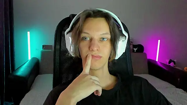 Ostin meow online show from 15, 2, 2026