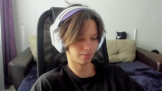 Ostin meow online show from 15, 11, 2025