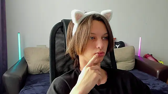 Ostin meow online show from 6, 3, 2026