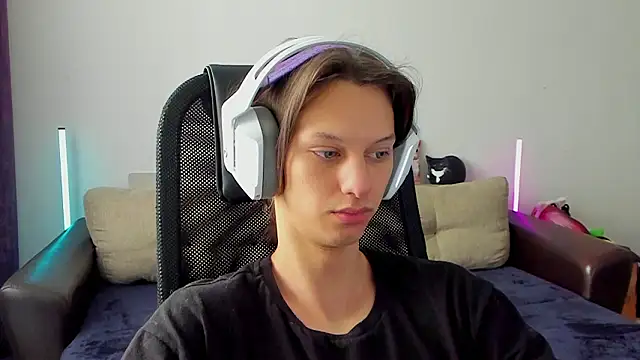 Ostin meow online show from 3, 3, 2026