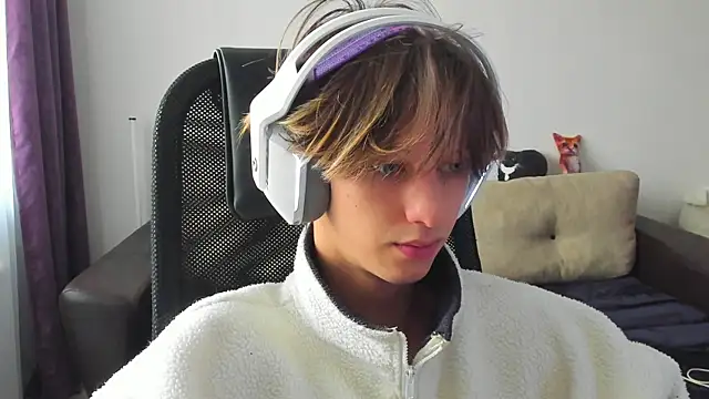 Snapshot of Ostin_meow chatting on 7, 10, 2025 Ostin meow online show from 7, 10, 2025