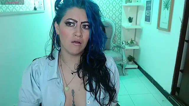 scarleth blue online show from 6, 3, 2025