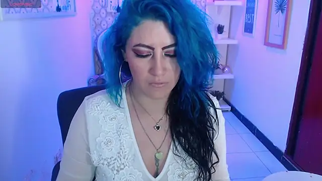 scarleth blue online show from 3, 3, 2025