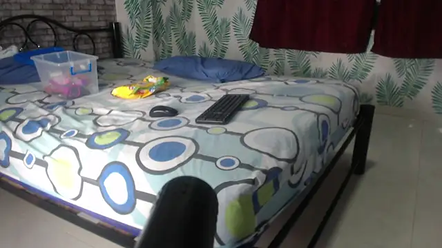 leonabigass18 online show from 14, 12, 2024