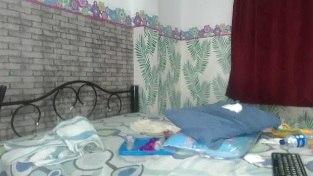 leonabigass18 online show from 12, 12, 2024