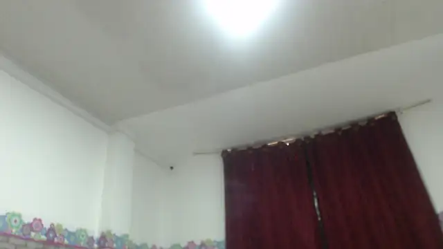 leonabigass18 online show from 4, 1, 2025