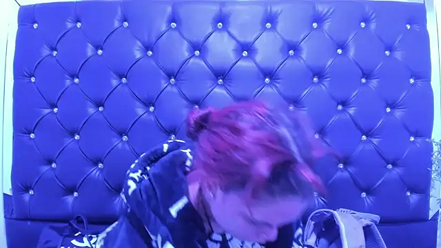 Snapshot of MelanyCarter18 chatting on 15, 10, 2025 MelanyCarter18 online show from 15, 10, 2025