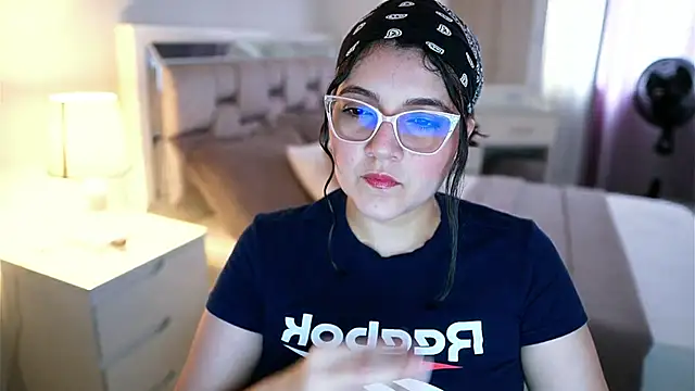 Camilaa bueno online show from 15, 2, 2026