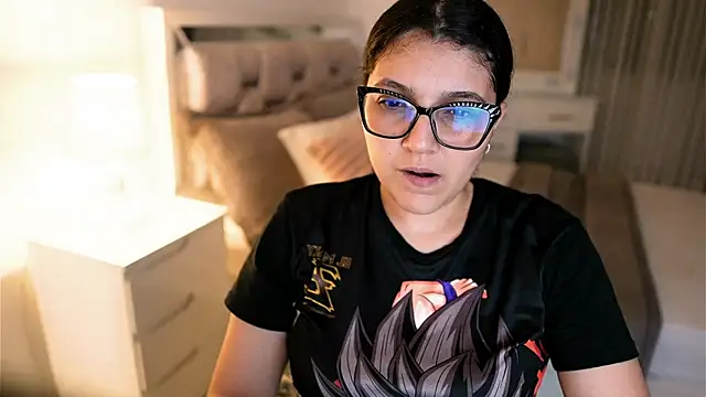 Camilaa bueno online show from 26, 10, 2025