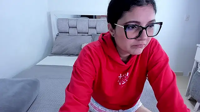 Camilaa bueno online show from 6, 7, 2026