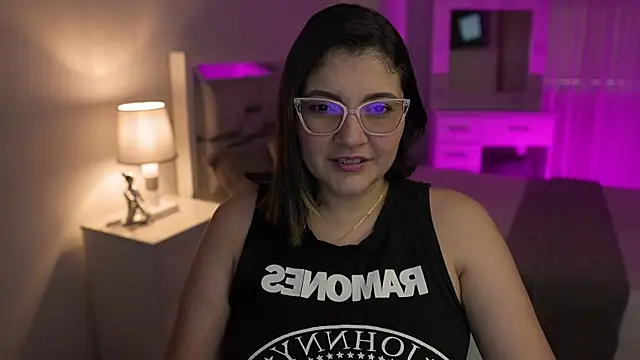 Camilaa bueno online show from 14, 12, 2024