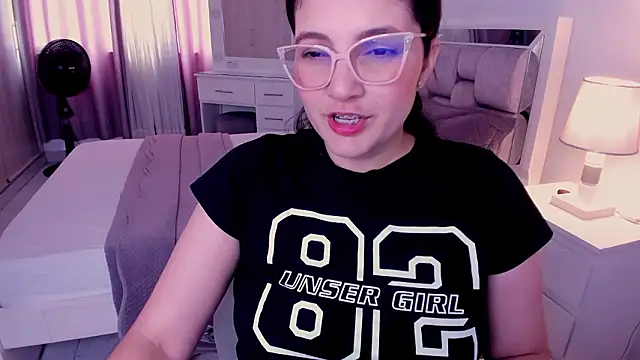 Camilaa bueno online show from 8, 3, 2026