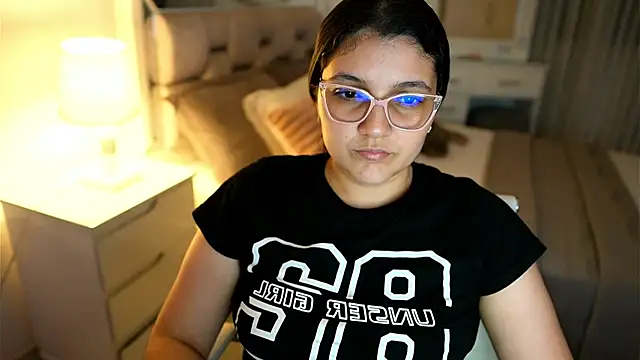 Camilaa bueno online show from 26, 11, 2025