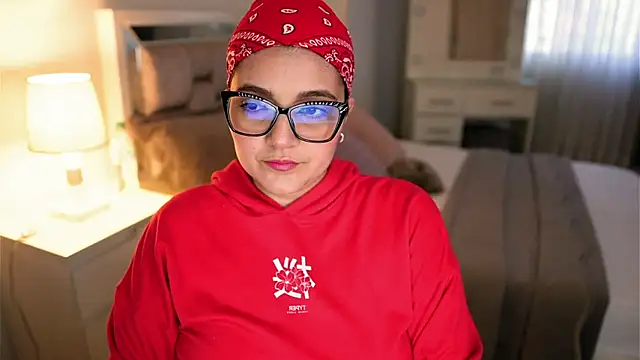 Camilaa bueno online show from 14, 10, 2025