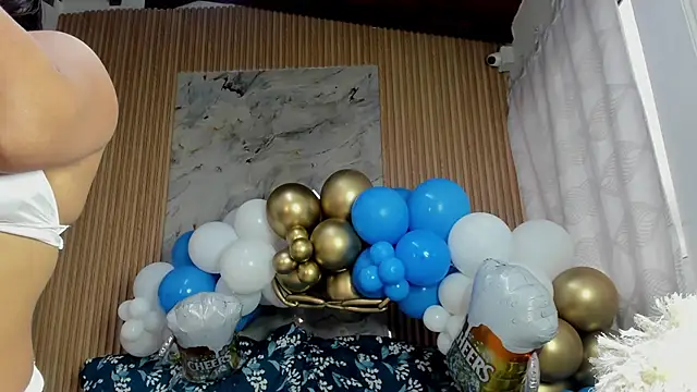 Snapshot of Any_topless chatting on 13, 10, 2025 Any topless online show from 13, 10, 2025