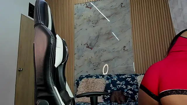 Any topless online show from 5, 12, 2025