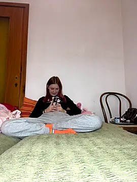 ella grays online show from 20, 12, 2025