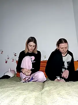 ella grays online show from 23, 2, 2026