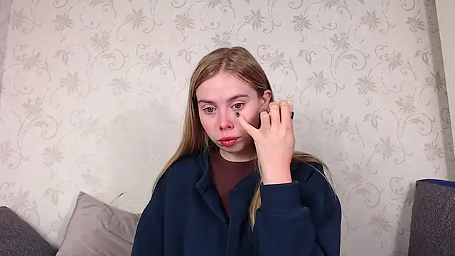Snapshot of sofiaa_here chatting on 13, 5, 2026 sofiaa here online show from 13, 5, 2026