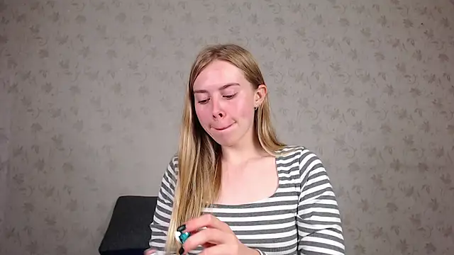 Snapshot of sofiaa_here chatting on 28, 5, 2026 sofiaa here online show from 28, 5, 2026
