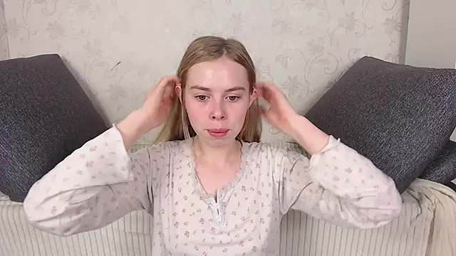 sofiaa here online show from 2, 4, 2026