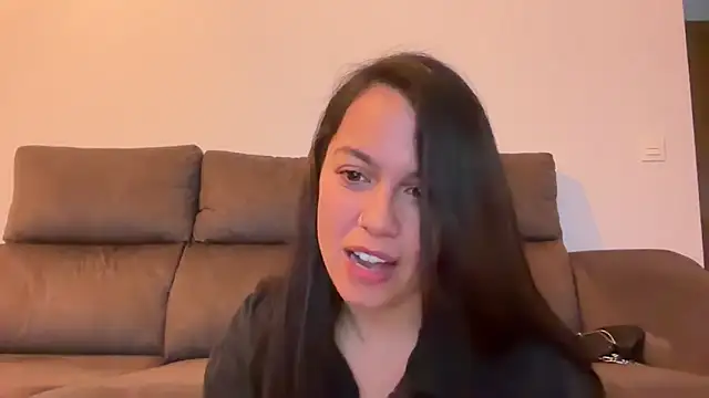 AmaraBella69 online show from 25, 1, 2025