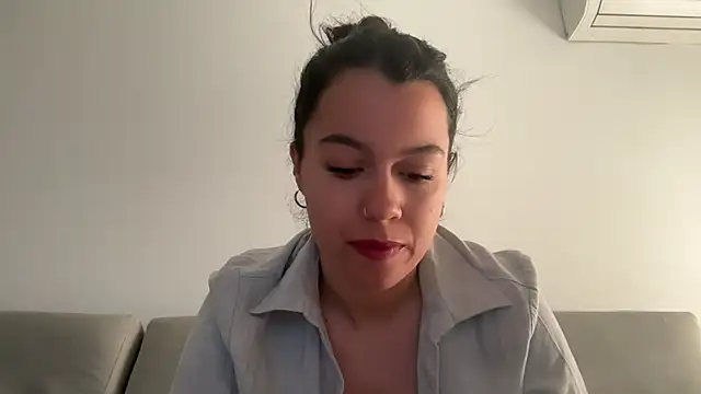 AmaraBella69 online show from 10, 2, 2025