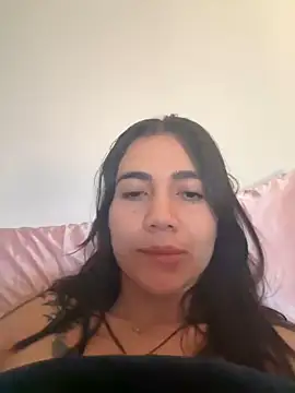 SaraOspinna online show from 8, 12, 2024