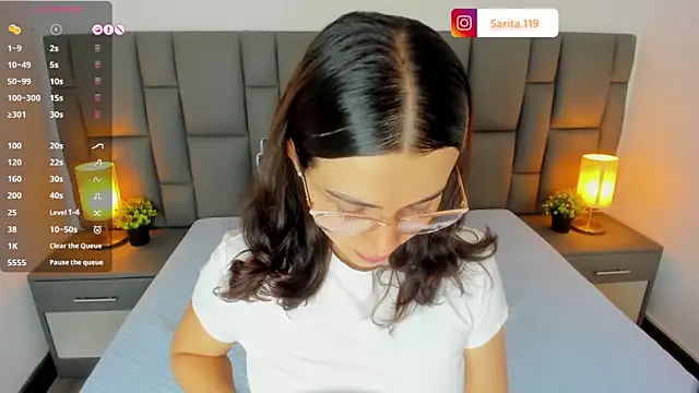SaraOspinna online show from 17, 9, 2025