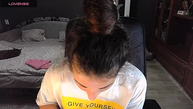 Aria Dl online show from 8, 11, 2025