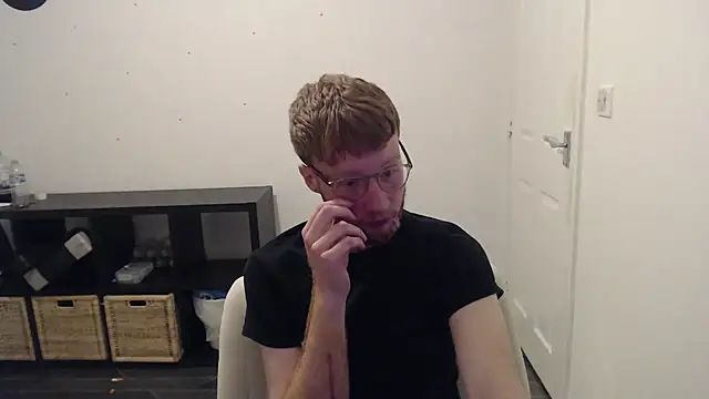 Snapshot of PrettyGinger chatting on 3, 12, 2024 PrettyGinger online show from 3, 12, 2024