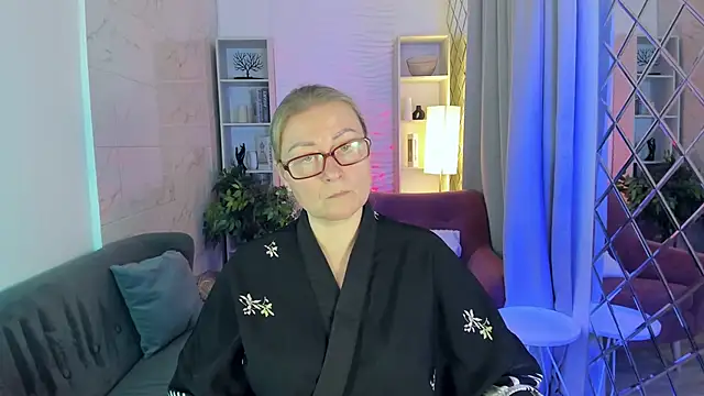 AlexandraKind online show from 14, 10, 2025