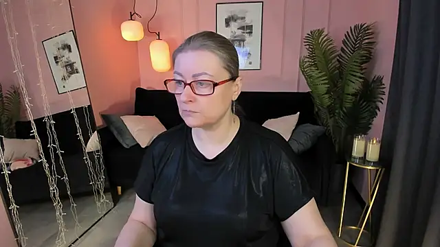 AlexandraKind online show from 8, 2, 2026