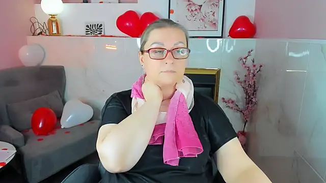 AlexandraKind online show from 13, 2, 2026