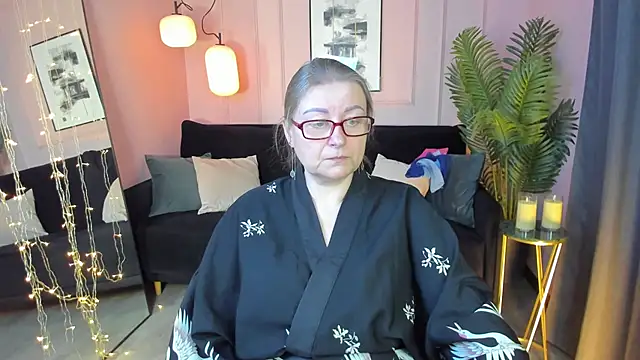 AlexandraKind online show from 28, 2, 2026