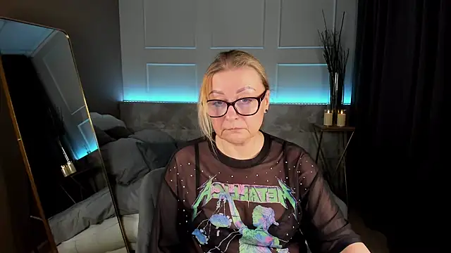 AlexandraKind online show from 19, 2, 2025