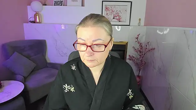 AlexandraKind online show from 24, 11, 2025