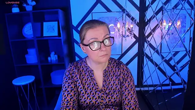 AlexandraKind online show from 3, 3, 2025