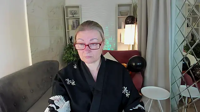 AlexandraKind online show from 30, 10, 2025