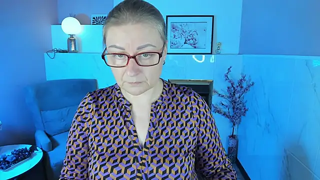 AlexandraKind online show from 3, 11, 2025