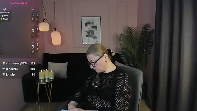 AlexandraKind online show from 12, 3, 2025